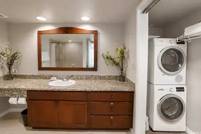 2045 Kalakaua Avenue #1106, Honolulu, HI 96815 - Photo 8
