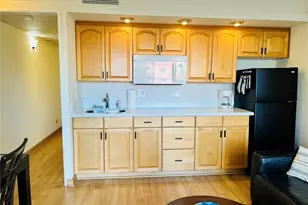 2440 Kuhio Ave, Honolulu, HI 96815 - Photo 2