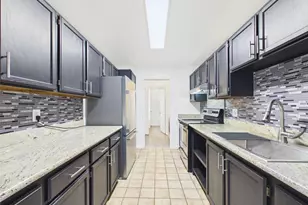 2069 California Ave, Wahiawa, HI 96786 - Photo 1