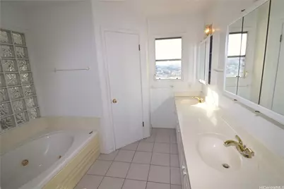 1584 Hanai Loop, Honolulu, HI 96817 - Photo 8
