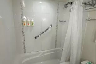 410 Atkinson Dr, Honolulu, HI 96814 - Photo 6
