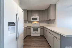 2001 Aupuni St, Honolulu, HI 96817 - Photo 4