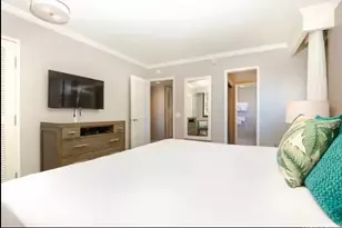 2470 Kalakaua Ave, Honolulu, HI 96815 - Photo 10