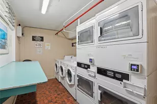 444 Kanekapolei St, Honolulu, HI 96815 - Photo 24