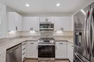 7018 Hawaii Kai Dr, Honolulu, HI 96825 - Photo 10