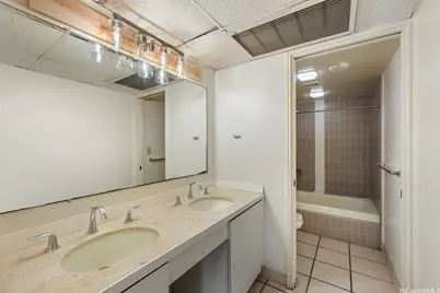 1600 Ala Moana Boulevard #1502, Honolulu, HI 96815 - Photo 16