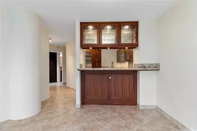 2101 Nuuanu Avenue #I1002, Honolulu, HI 96817 - Photo 2