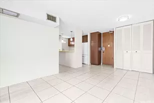 1415 Punahou St, Honolulu, HI 96822 - Photo 8