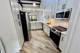 1487 Hiikala Pl, Honolulu, HI 96816 - Photo 2