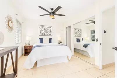 222 Kaiulani Avenue #PH3, Honolulu, HI 96815 - Photo 12