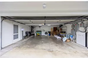 3181 Beaumont Woods Pl, Honolulu, HI 96822 - Photo 20