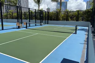 333 Ward Ave, Honolulu, HI 96814 - Photo 14