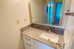 796 Isenberg St, Honolulu, HI 96826 - Photo 14