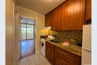425 Ena Road #C202, Honolulu, HI 96815 - Photo 2
