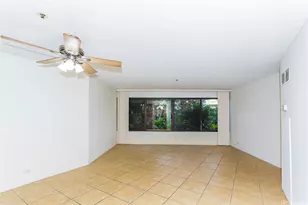 555 Hahaione St, Honolulu, HI 96825 - Photo 2
