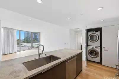 1001 Queen Street #908, Honolulu, HI 96814 - Photo 6