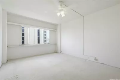 1001 Wilder Avenue #301, Honolulu, HI 96822 - Photo 12