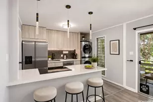 98-524 E Kamahao Pl, Pearl City, HI 96782 - Photo 2