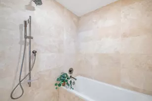 333 Ward Ave, Honolulu, HI 96814 - Photo 12