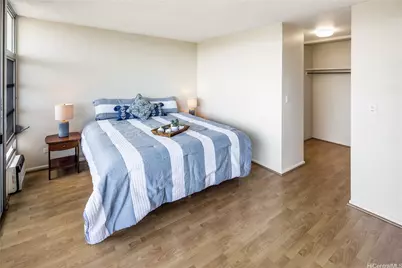 1015 Ala Napunani Street #402, Honolulu, HI 96818 - Photo 12