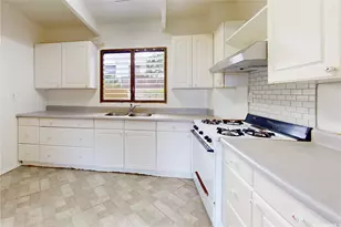 87-209 Helelua St, Waianae, HI 96792 - Photo 6