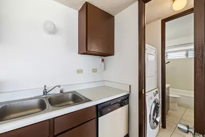 2525 Date Street #906, Honolulu, HI 96826 - Photo 8