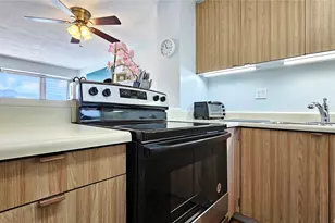1909 Ala Wai Blvd, Honolulu, HI 96815 - Photo 6