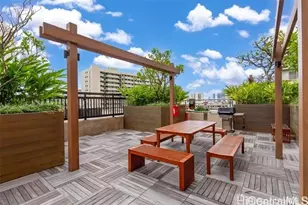 1717 Mott Smith Dr, Honolulu, HI 96822 - Photo 16