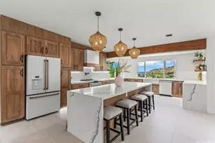 852 Kainoa Pl, Honolulu, HI 96821 - Photo 2
