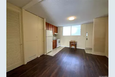 236 Liliuokalani Avenue #202, Honolulu, HI 96815 - Photo 2