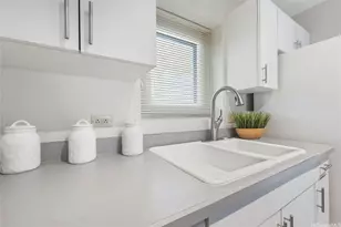 1090 Ala Napunani St, Honolulu, HI 96818 - Photo 6