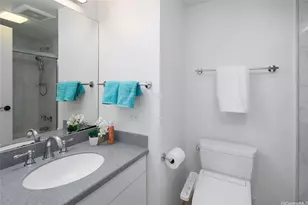 2470 Kalakaua Ave, Honolulu, HI 96815 - Photo 14