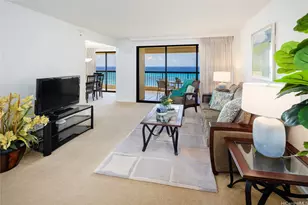 2470 Kalakaua Ave, Honolulu, HI 96815 - Photo 2