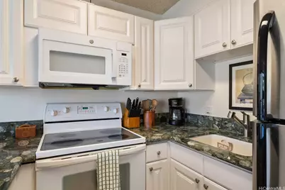 2140 Kuhio Avenue #1103 (NUC), Honolulu, HI 96815 - Photo 12