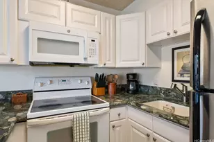 2140 Kuhio Ave, Honolulu, HI 96815 - Photo 12