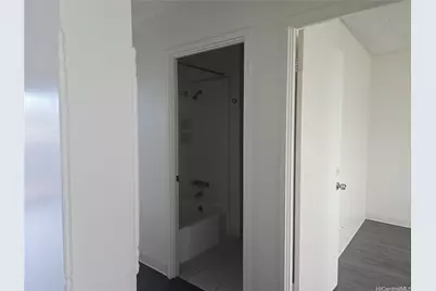 2001 Aupuni Street #804, Honolulu, HI 96817 - Photo 6