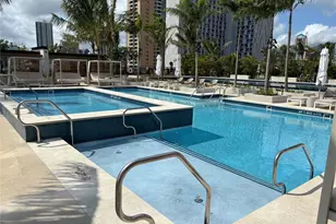 333 Ward Ave, Honolulu, HI 96814 - Photo 16