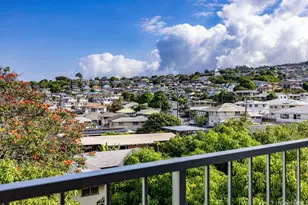 647 Kunawai Ln, Honolulu, HI 96817 - Photo 12