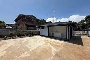 2252 Aulii St, Honolulu, HI 96817 - Photo 6