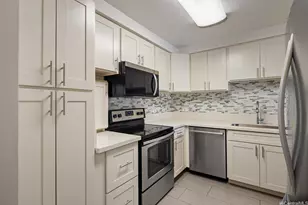1350 Ala Moana Blvd, Honolulu, HI 96814 - Photo 8