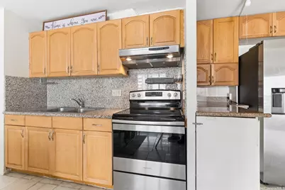 2442 Kuhio Avenue #1204, Honolulu, HI 96815 - Photo 4
