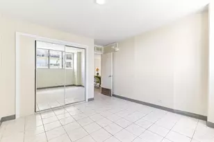 2442 Kuhio Ave, Honolulu, HI 96815 - Photo 12