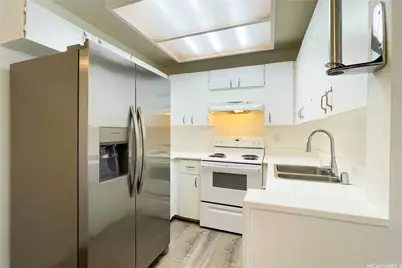 500 Mananai Place #17V, Honolulu, HI 96818 - Photo 4