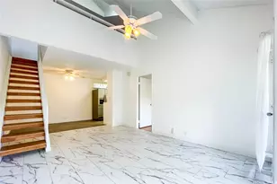 500 Mananai Pl, Honolulu, HI 96818 - Photo 2