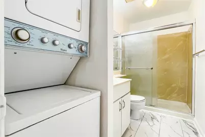 500 Mananai Place #17V, Honolulu, HI 96818 - Photo 8