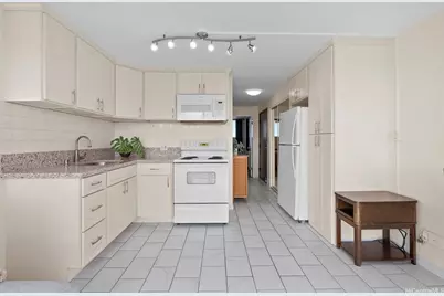 2211 Ala Wai Boulevard #3111, Honolulu, HI 96815 - Photo 6