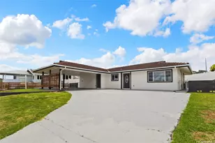 1540 Akake Pl, Kailua, HI 96734 - Photo 2