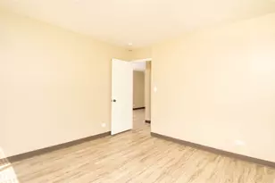 1201 Wilder Ave, Honolulu, HI 96822 - Photo 12