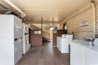 1120 Hassinger Street #207, Honolulu, HI 96822 - Photo 16