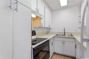 1120 Hassinger St, Honolulu, HI 96822 - Photo 6